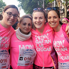 Las chicas Marobe con la marea rosa